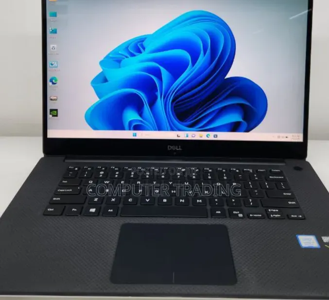 New Laptop Dell XPS 15 16GB Intel Core i7 SSD 512GB