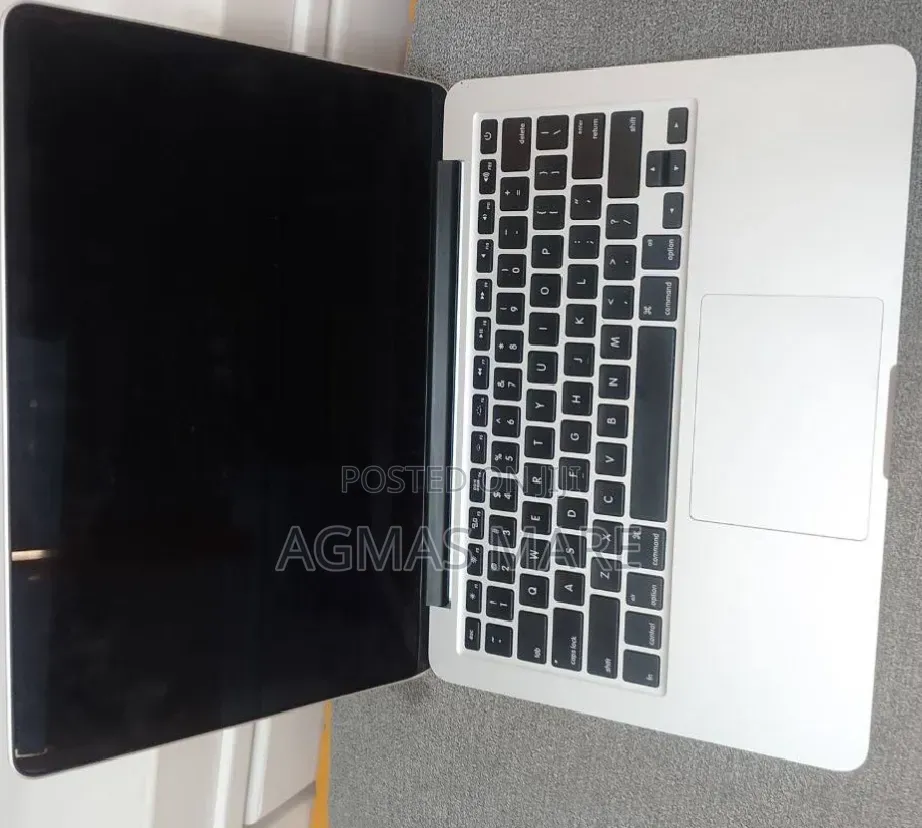 New Laptop Apple MacBook Pro 2013 8GB Intel Core i5 SSD 256GB
