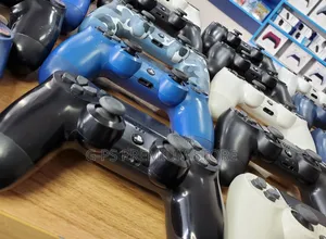PS4 Original Joystick | 100% ጥራት |  በፈለጉት ከለር መርጠው መውሰድ ይችላሉ