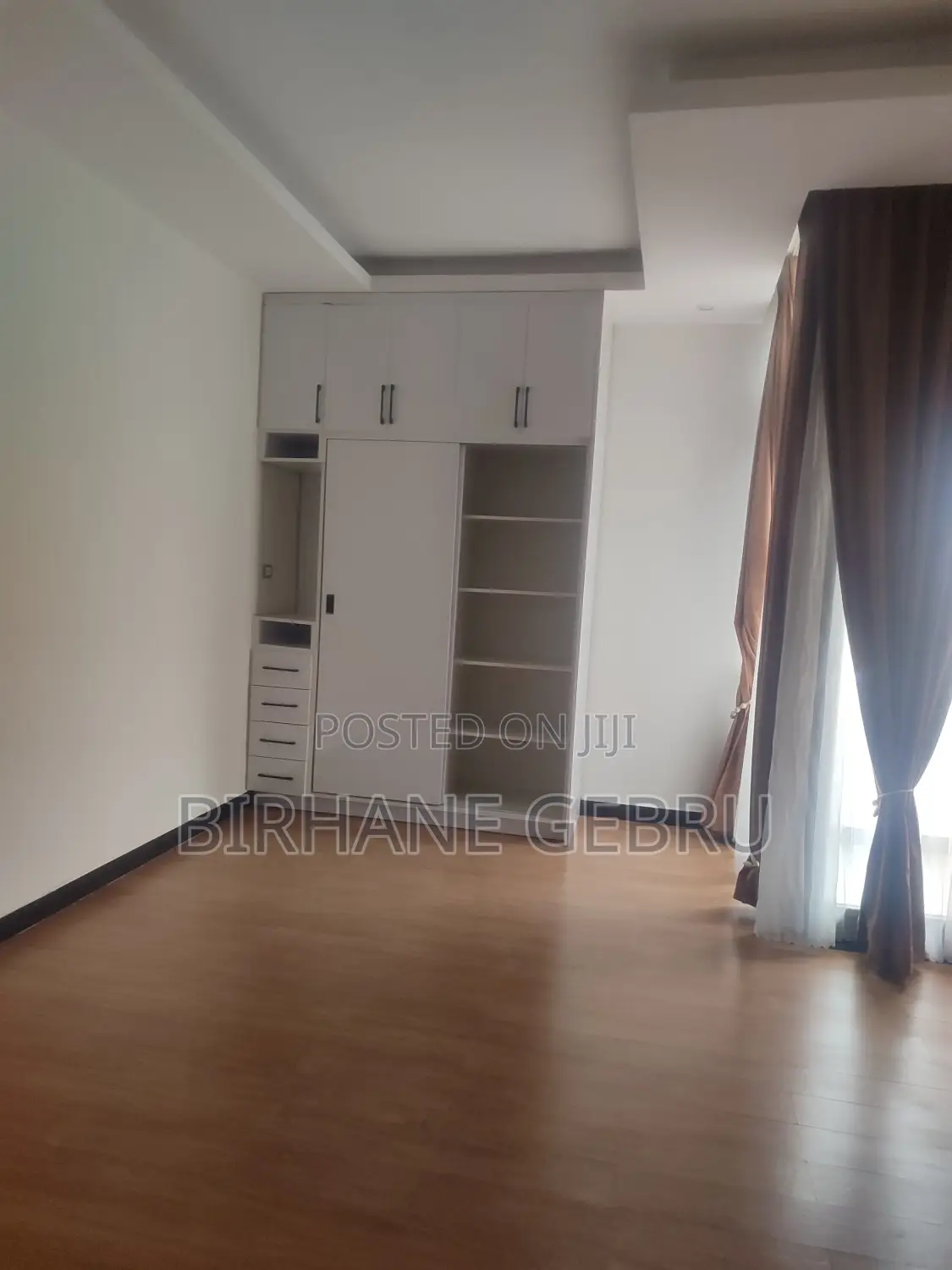4bdrm Apartment in Luxury Apartimenu, Kirkos for rent