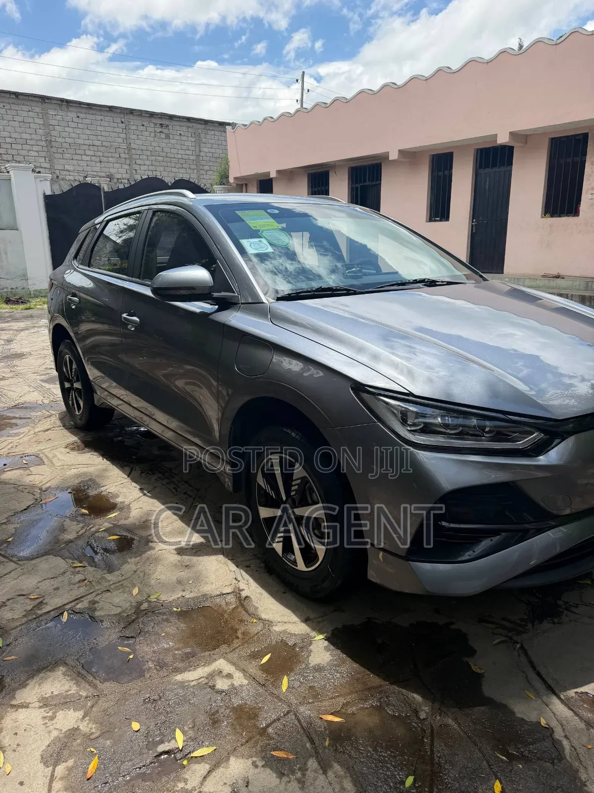 BYD E2 43 kWh 94 hp FWD 2025 Gray