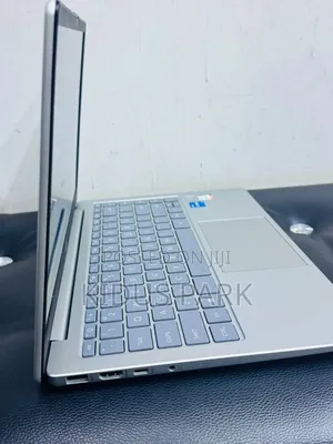 New Laptop HP 14-dq1025cl 16GB Intel Core i5 SSD 1T