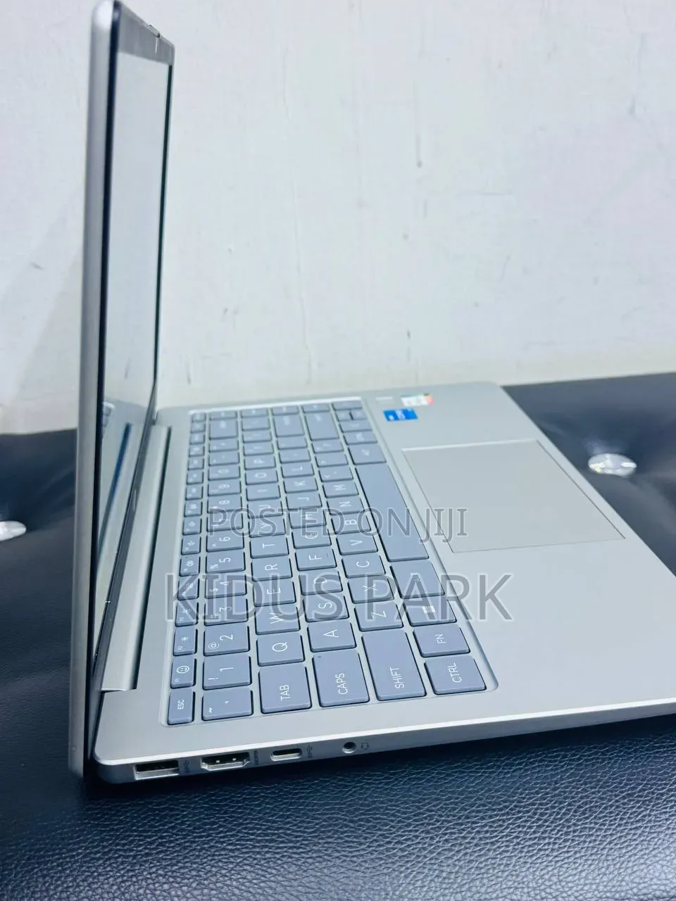 New Laptop HP 14-dq1025cl 16GB Intel Core i5 SSD 1T