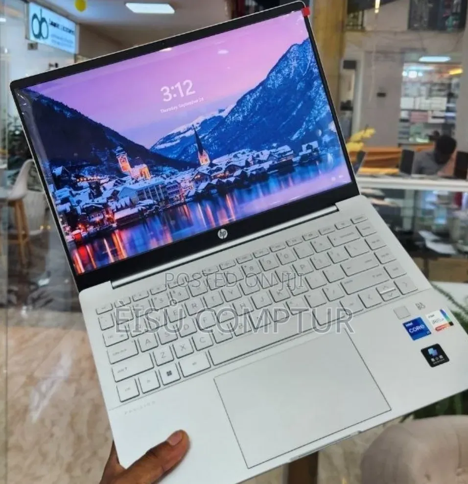 New Laptop HP Pavilion 15 16GB Intel Core i7 SSD 512GB