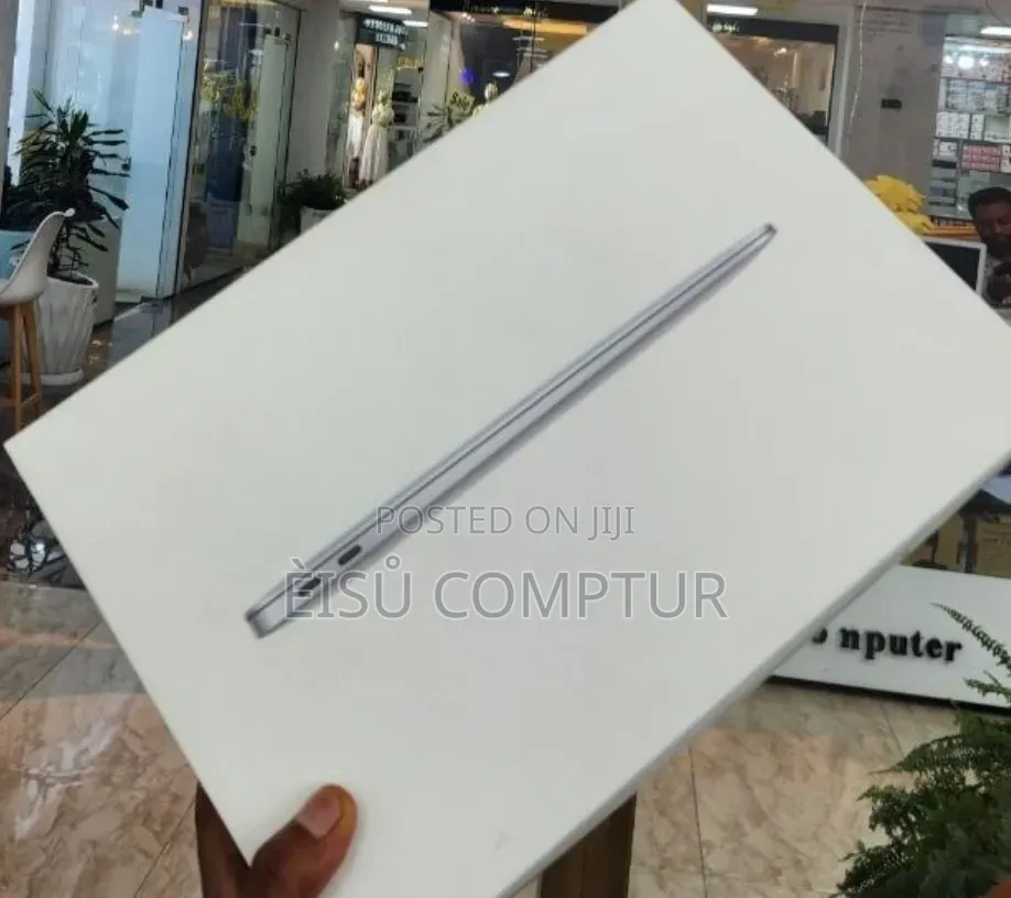 New Laptop Apple MacBook Air 2020 M1 8GB Apple M1 SSD 256GB