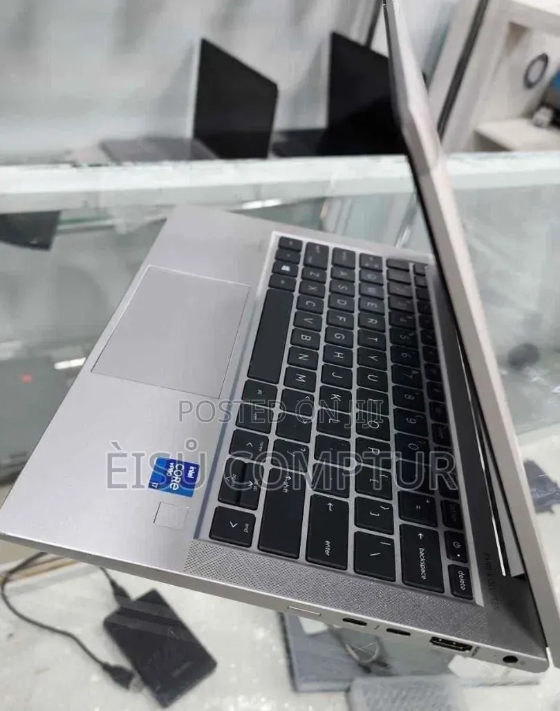 New Laptop HP EliteBook 840 G8 16GB Intel Core i7 SSD 512GB