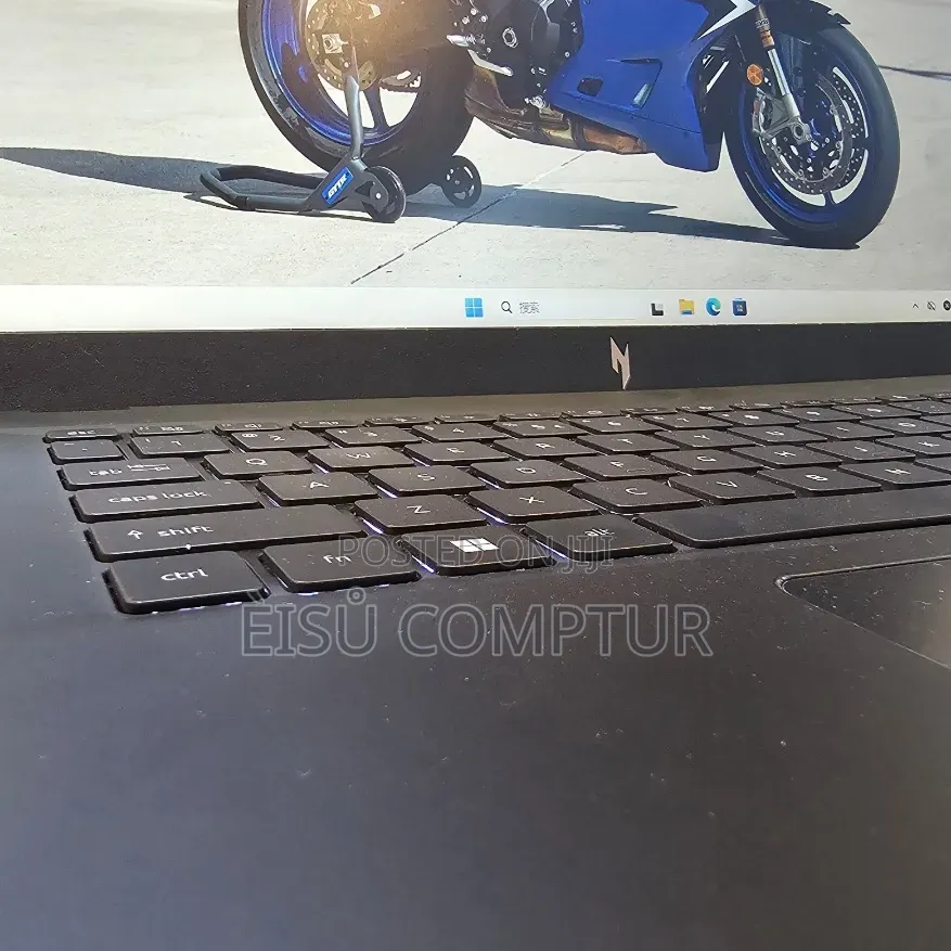 New Laptop Acer Nitro V 15 16GB Intel Core i9 SSD 512GB