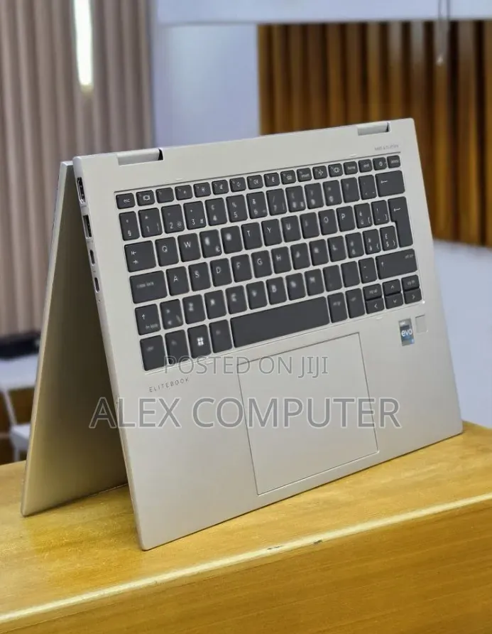 New Laptop HP EliteBook x360 1040 G10 32GB Intel Core i7 SSD 512GB