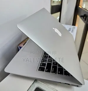 New Laptop Apple MacBook Air 2013 4GB Intel Core i5 SSD 128GB