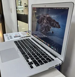 New Laptop Apple MacBook Air 2013 4GB Intel Core i5 SSD 128GB
