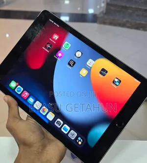 New Apple iPad Air 64 GB