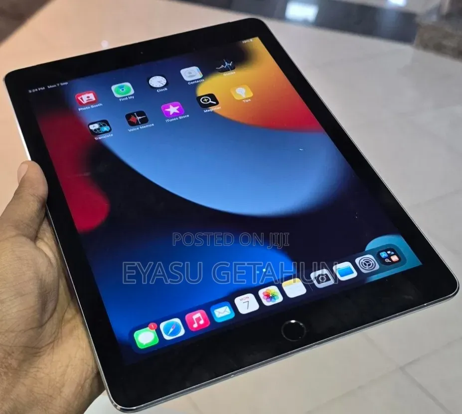 New Apple iPad Air 64 GB