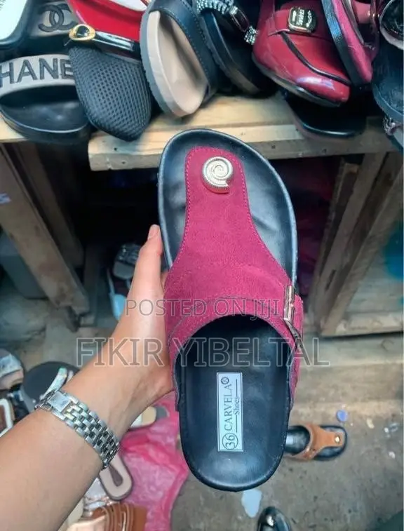 የሴቶች ኳሊቲ ጫማ ( Woman's Shoes)