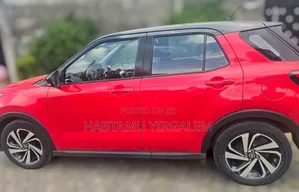 Toyota Raize 2022 Red