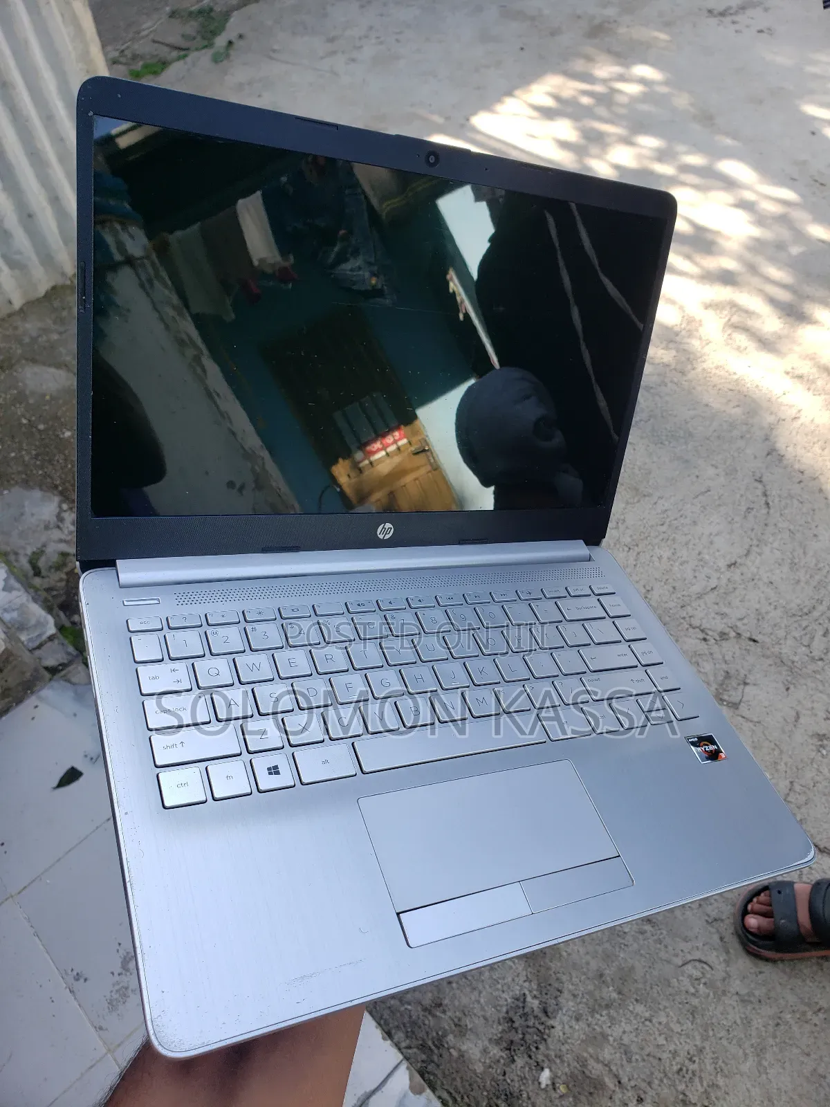 Laptop HP 4GB AMD Ryzen 3 HDD 1T