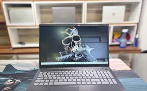 New Laptop Lenovo 8GB Intel Core i5 SSD 512GB