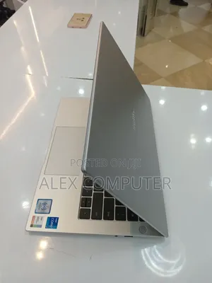 New Laptop Huawei 16GB Intel Core i7 SSD 512GB