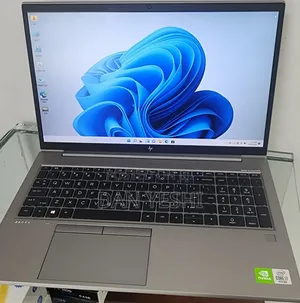 New Laptop HP ZBook 15 16GB Intel Core i7 SSD 512GB