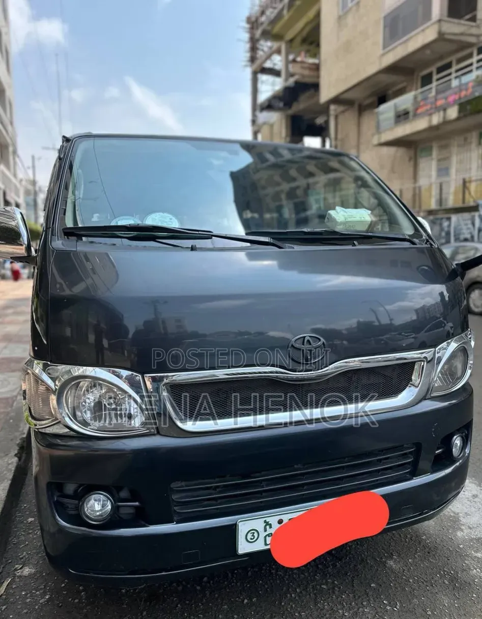 Toyota HiAce 2007 Black