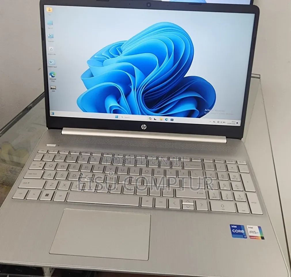 New Laptop HP Stream Notebook 16GB Intel Core i7 SSD 512GB