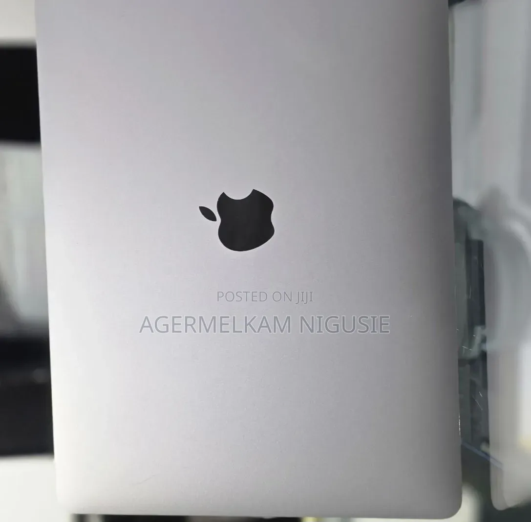 New Laptop Apple MacBook Air 2020 M1 16GB Intel Core i5 SSD 512GB