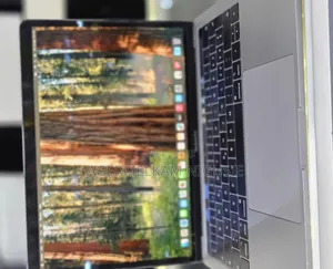 New Laptop Apple MacBook Pro 2019 16GB Intel Core i5 SSD 512GB