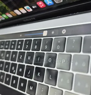 New Laptop Apple MacBook Pro 2019 16GB Intel Core i5 SSD 512GB