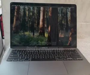 New Laptop Apple MacBook Air 2020 M1 8GB Apple M1 SSD 256GB