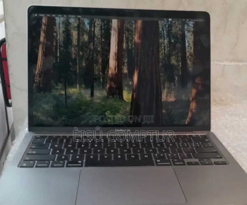 New Laptop Apple MacBook Air 2020 M1 8GB Apple M1 SSD 256GB