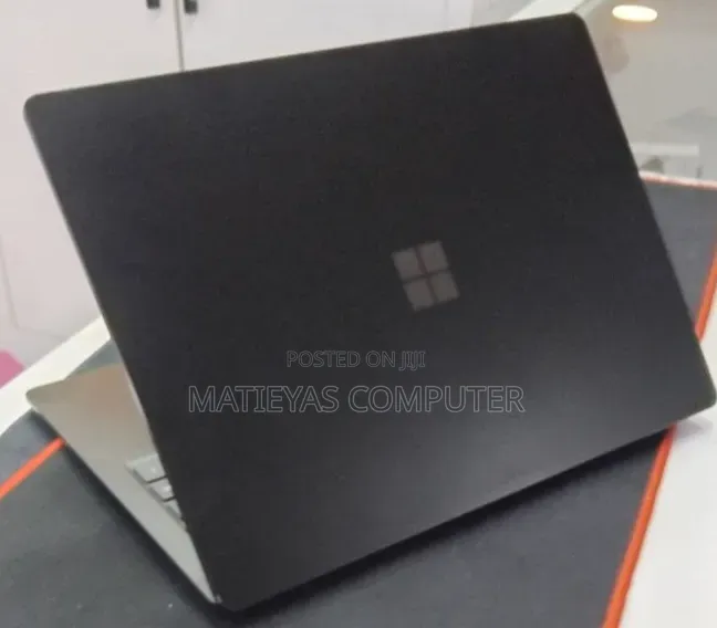 New Laptop Microsoft Surface Laptop 5 16GB Intel Core i7 SSD 256GB