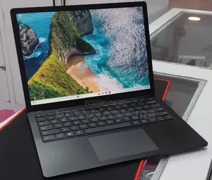 New Laptop Microsoft Surface Laptop 5 16GB Intel Core i7 SSD 256GB
