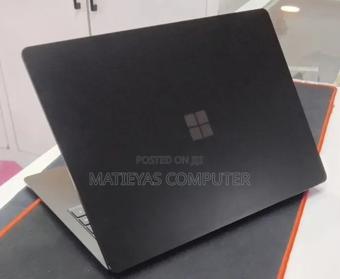 New Laptop Microsoft Surface Laptop 5 16GB Intel Core i7 SSD 256GB