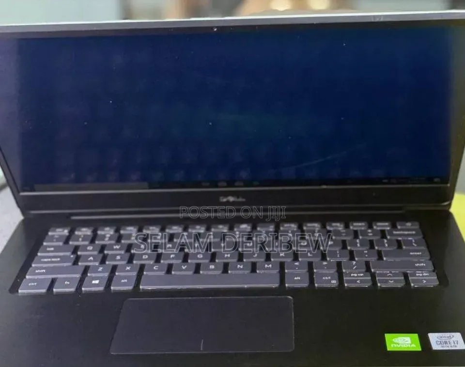 New Laptop Dell Vostro 14 5490 16GB Intel Core i7 SSD 256GB