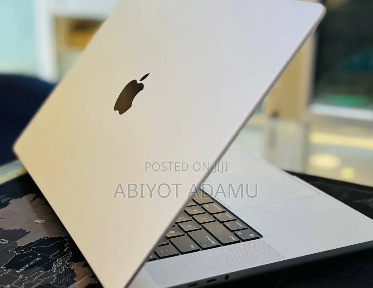 New Laptop Apple MacBook Pro 2021 M1 32GB Apple M1 Pro SSD 1T