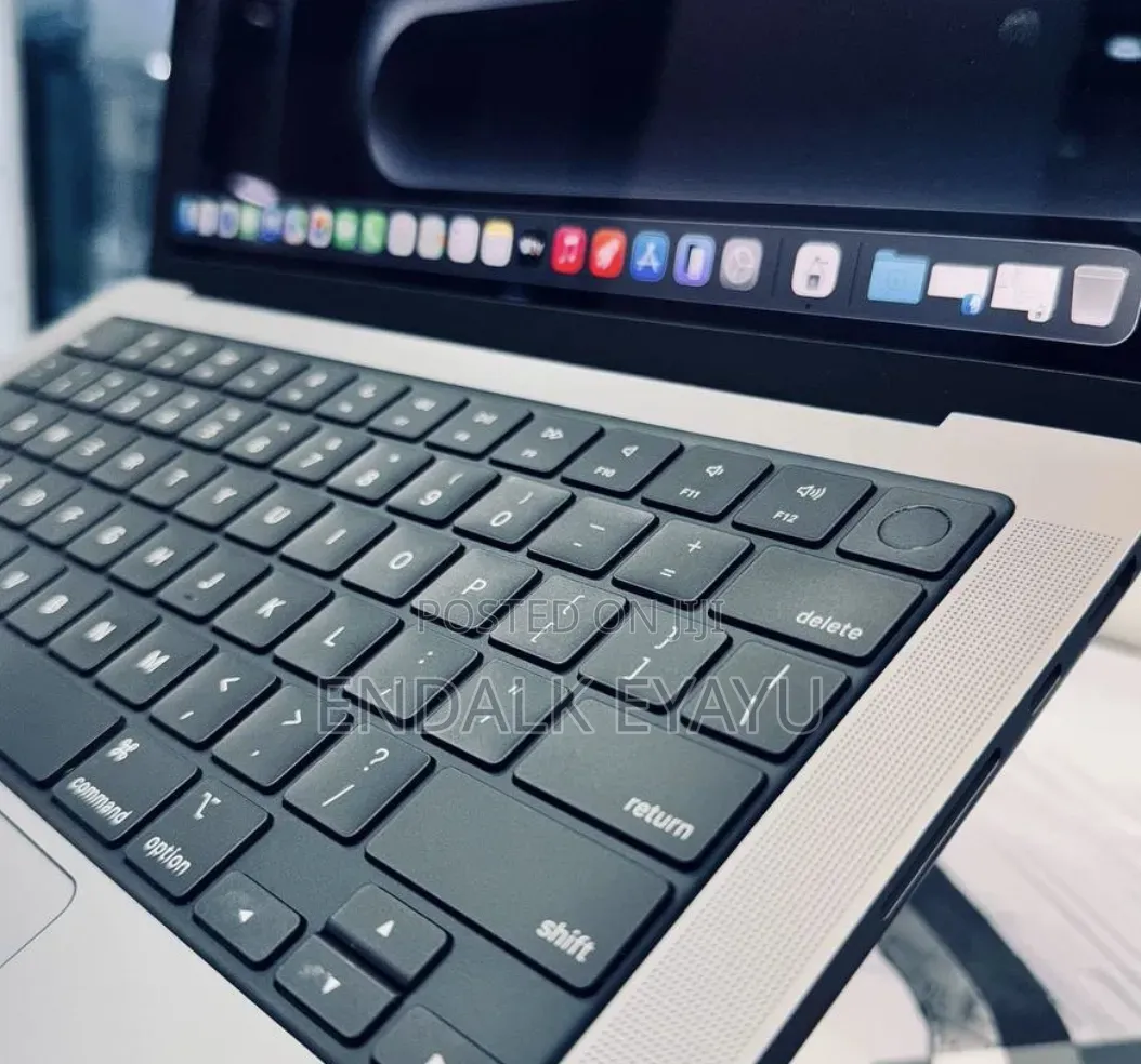 New Laptop Apple MacBook Pro 2021 M1 16GB Apple M1 Pro SSD 512GB