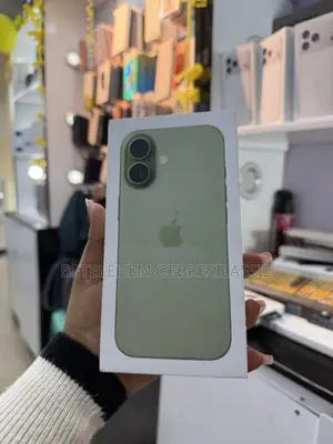 New Apple iPhone 17 256 GB Green