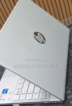 New Laptop HP Pavilion 14 8GB Intel Core i5 SSD 512GB