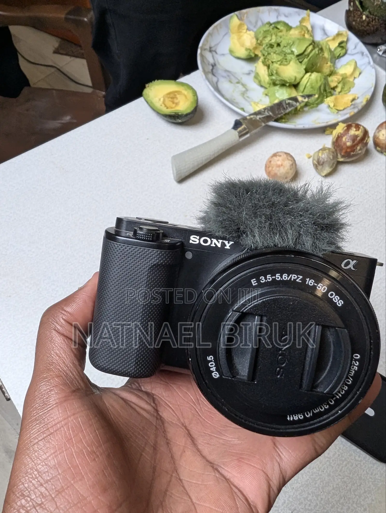 Sony Zv-E10 With 4 Battery’s Urgent