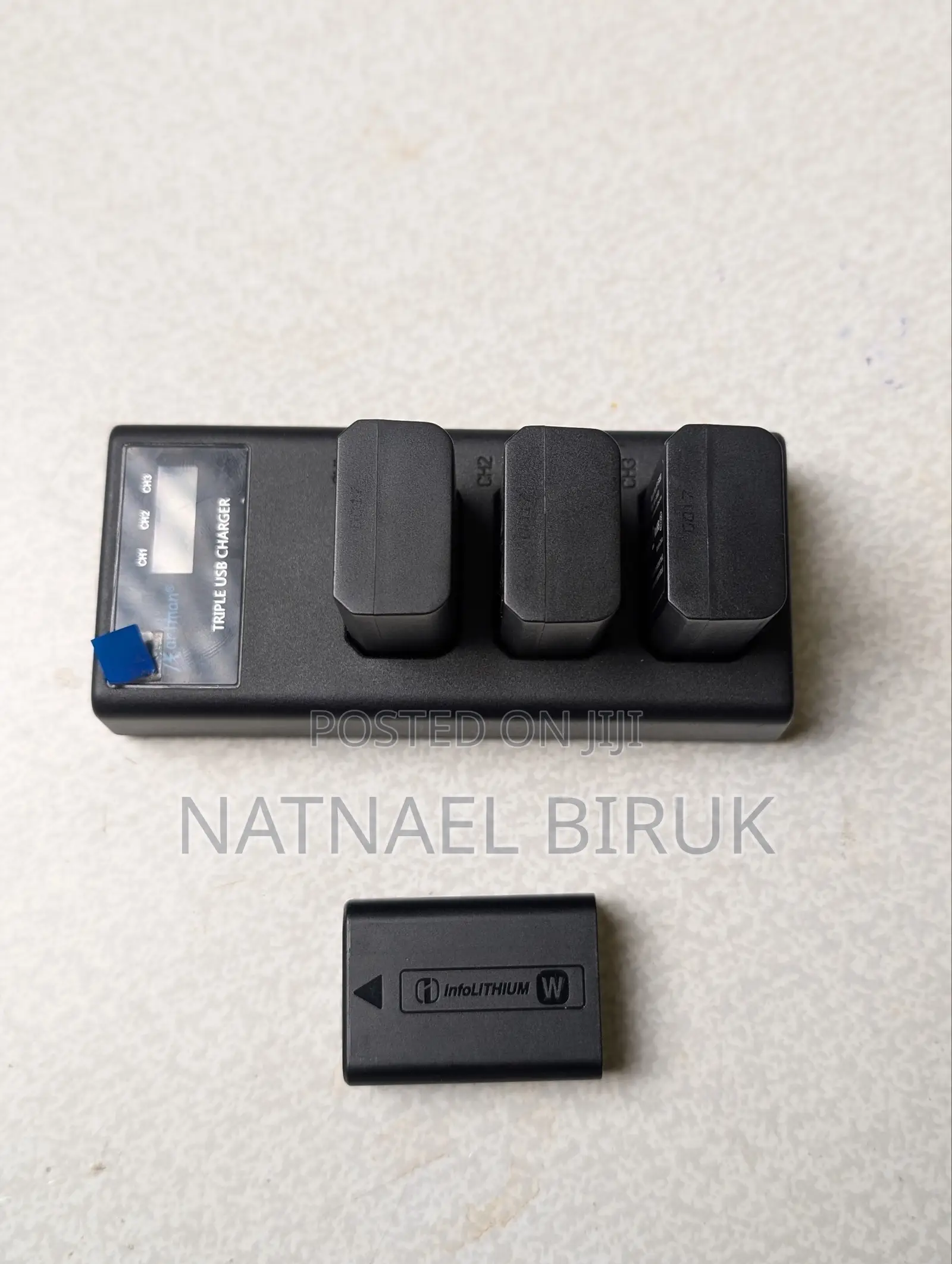 Sony Zv-E10 With 4 Battery’s Urgent