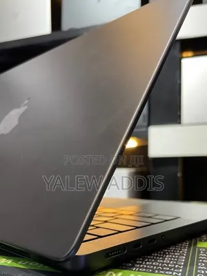 New Laptop Apple MacBook Pro 2024 M4 48GB Apple M4 SSD 2T