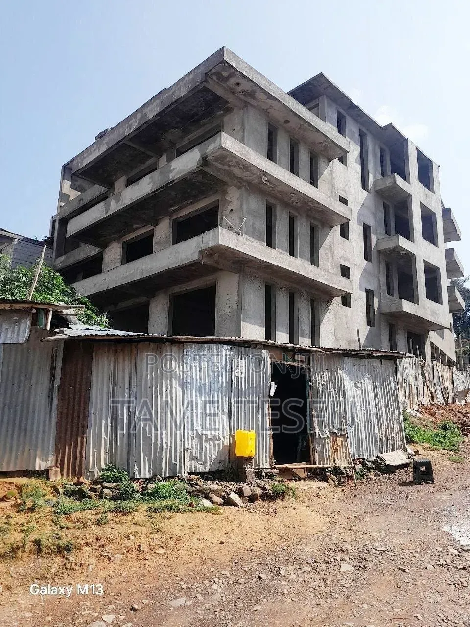 8bdrm House in Hayat, Bole for sale
