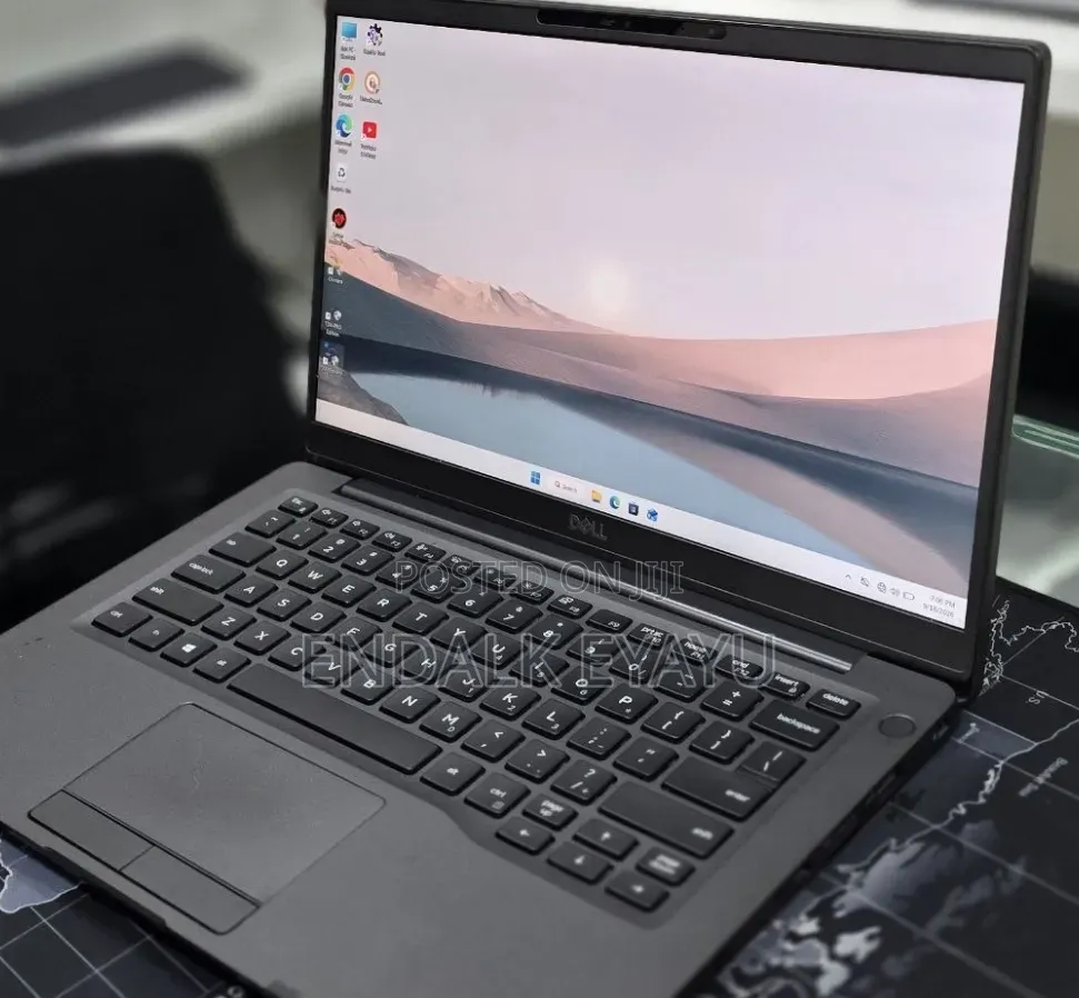 New Laptop Dell Inspiron 14 7400 8GB Intel Core i7 SSD 512GB