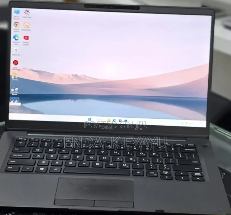 New Laptop Dell Inspiron 14 7400 8GB Intel Core i7 SSD 512GB