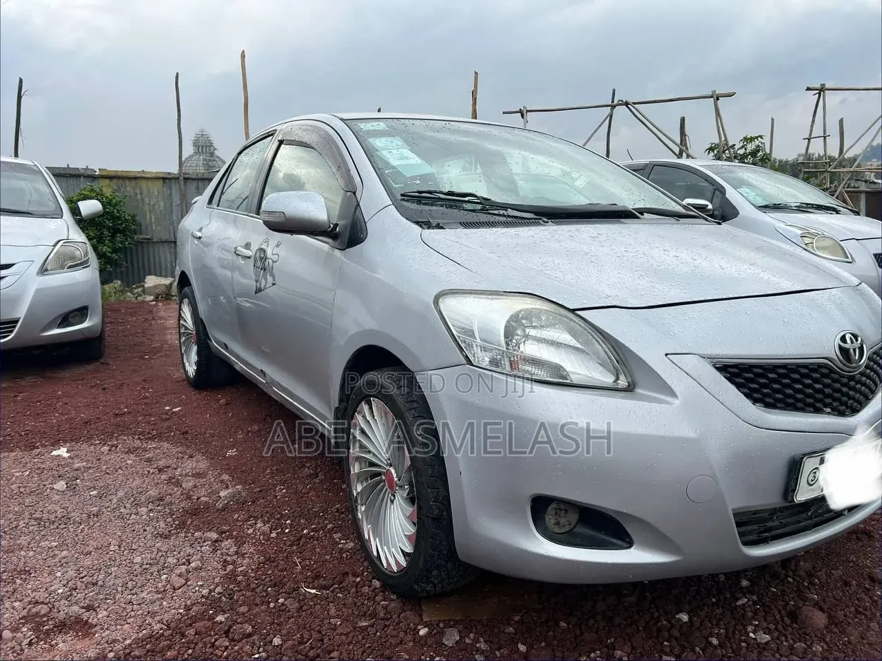 Toyota Belta 2010 Silver