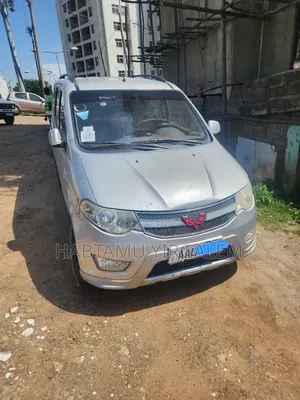 Wuling Hongguang S 2018 Silver