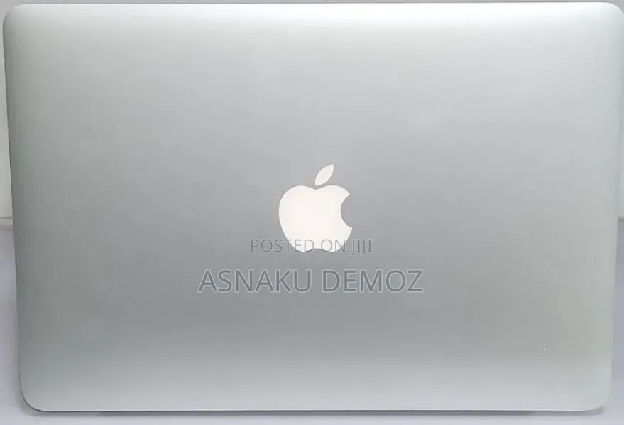 New Laptop Apple MacBook Pro 2015 16GB Intel Core i7 SSD 512GB