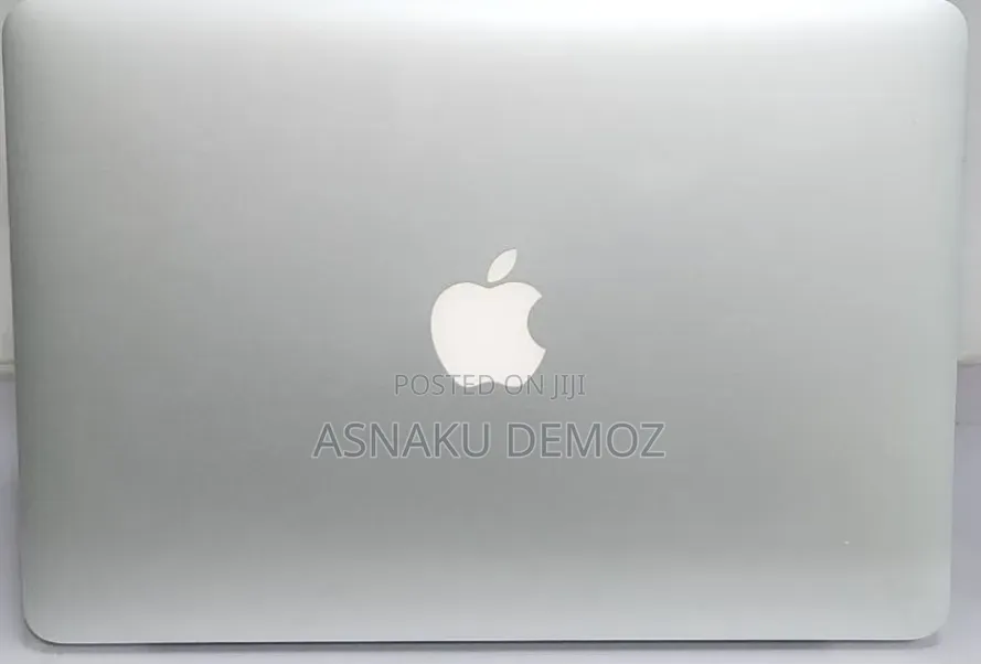 New Laptop Apple MacBook Pro 2015 16GB Intel Core i7 SSD 512GB