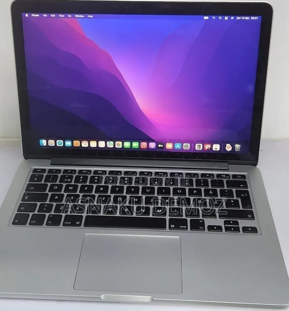 New Laptop Apple MacBook Pro 2015 16GB Intel Core i7 SSD 512GB