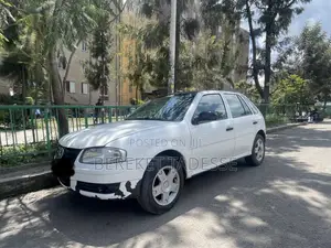 Volkswagen Golf 2007 White