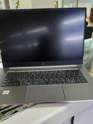 New Laptop HP ZBook Studio 32GB Intel Core i9 SSD 512GB